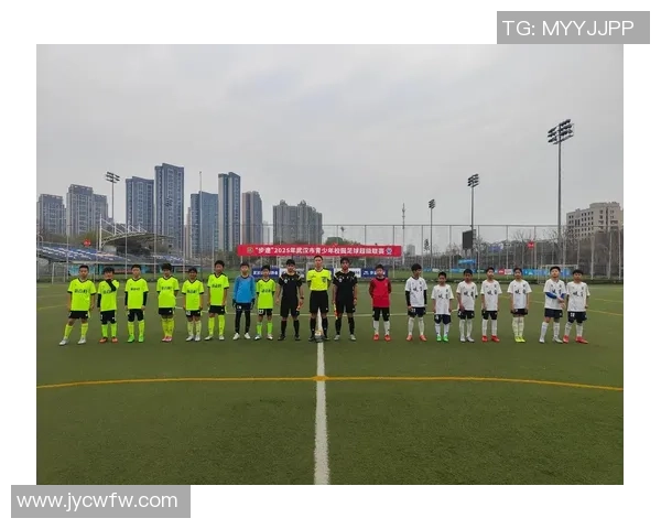 武汉足球队以94分稳居锦标赛积分榜首位展现强劲实力